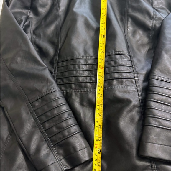 Women's Black Hooded Jacket - Picture 2 of 16